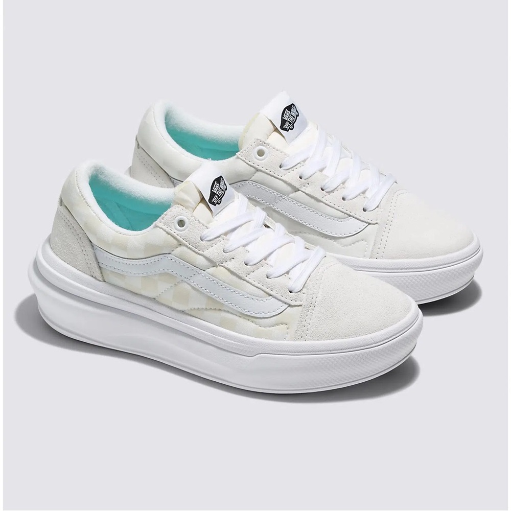 Vans Women's Cream and White Sneakers